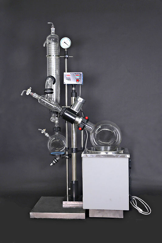 20 Liters Laboratory Vacuum Evaporation Machine , Vacuum Pump Evaporator